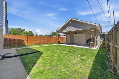 4840 West Wabansia Avenue Chicago IL 60639