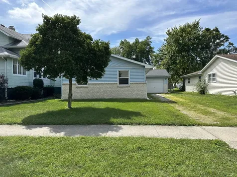 108 South Richman Street Villa Grove IL 61956