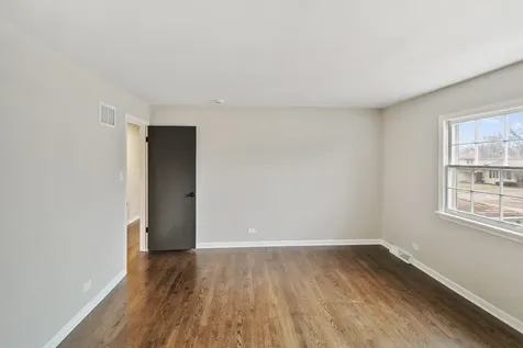 18135 Cherrywood Lane Homewood IL 60430