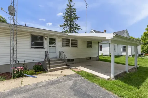403 North 3rd Street Malta IL 60150