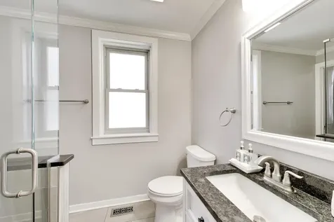 3747 Wisconsin Avenue Berwyn IL 60402