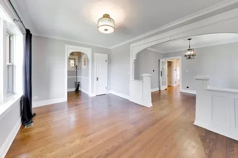 3747 Wisconsin Avenue Berwyn IL 60402