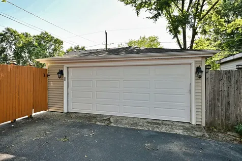 5728 Plymouth Avenue Downers Grove IL 60516