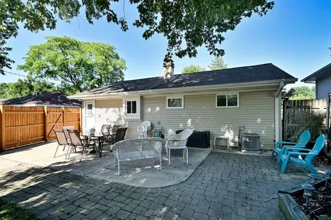 5728 Plymouth Avenue Downers Grove IL 60516