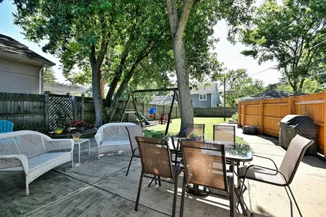 5728 Plymouth Avenue Downers Grove IL 60516