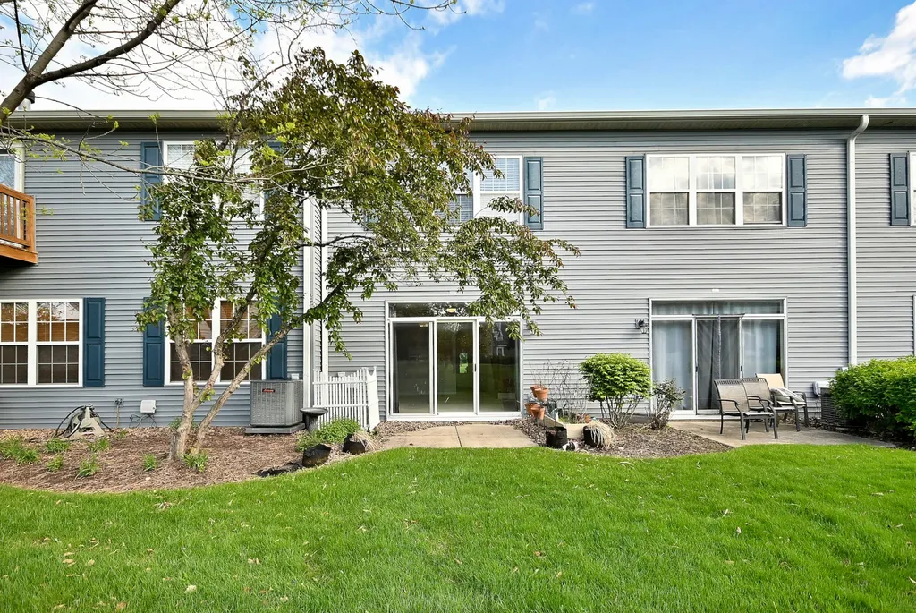 2378 Overlook Court Naperville IL 60563