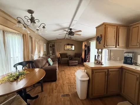 11-236 Woodhaven Lakes Sublette IL 61367