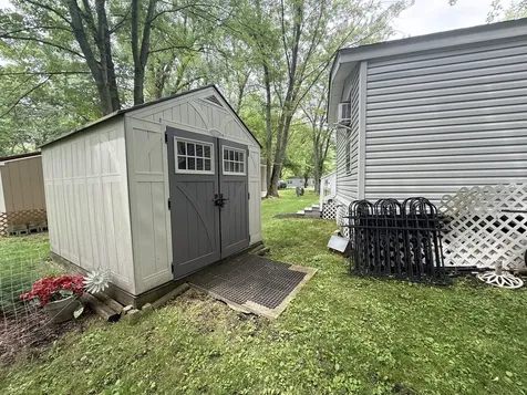 11-236 Woodhaven Lakes Sublette IL 61367