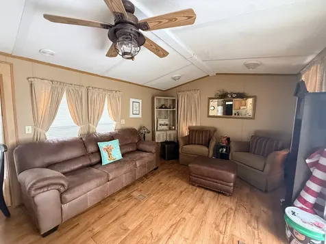 11-236 Woodhaven Lakes Sublette IL 61367