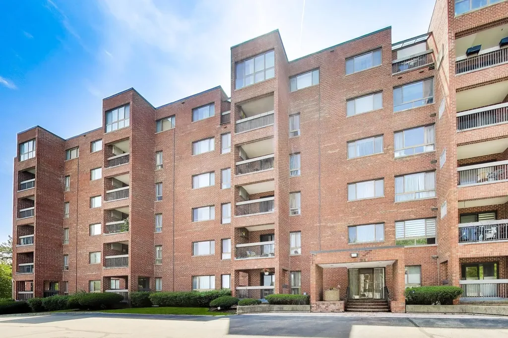 701 Forum Square Glenview IL 60025