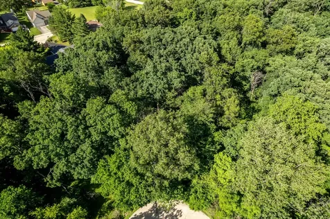 217 New Forest Road SW Poplar Grove IL 61065