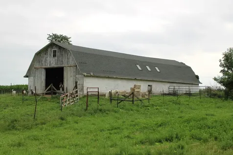 4149 School Road Chadwick IL 61014