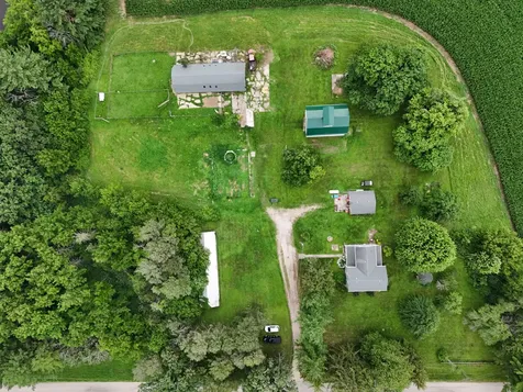 4149 School Road Chadwick IL 61014