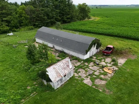 4149 School Road Chadwick IL 61014