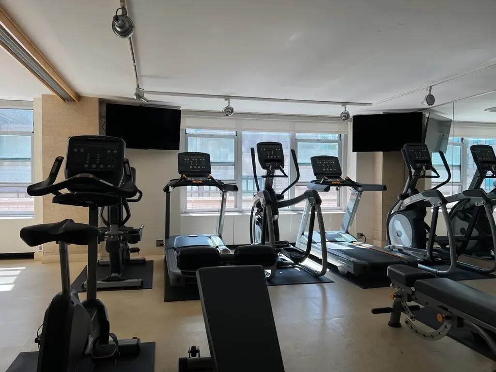 777 North Michigan Avenue Chicago IL 60611