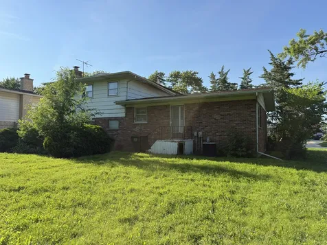 1022 West Nevada Street Glenwood IL 60425