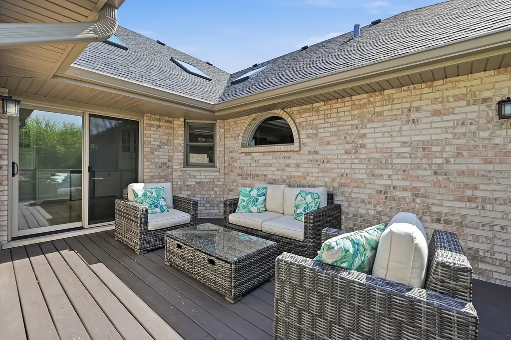 10809 West 142nd Street Orland Park IL 60467