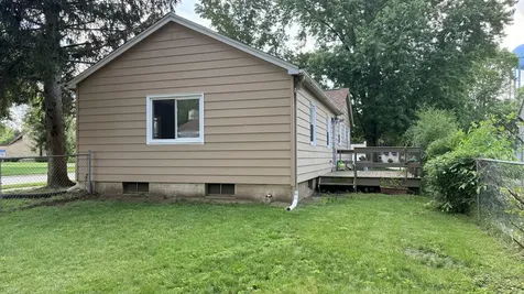 7631 Elm Avenue Machesney Park IL 61115