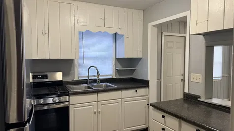 7631 Elm Avenue Machesney Park IL 61115