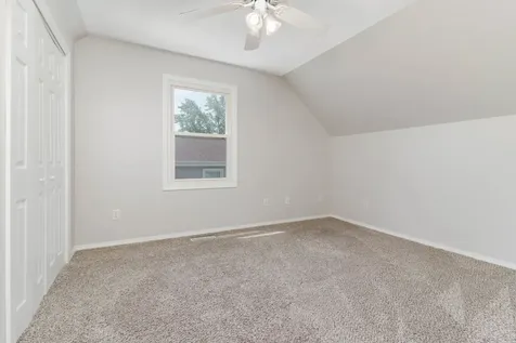 1407 Ridgeport Avenue Bloomington IL 61704