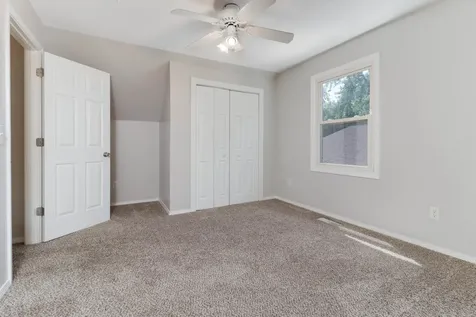 1407 Ridgeport Avenue Bloomington IL 61704