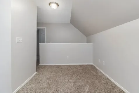 1407 Ridgeport Avenue Bloomington IL 61704