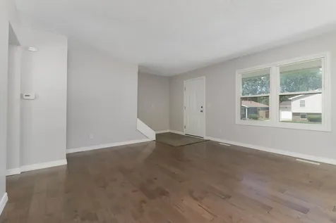 1407 Ridgeport Avenue Bloomington IL 61704