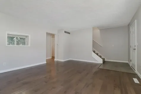 1407 Ridgeport Avenue Bloomington IL 61704
