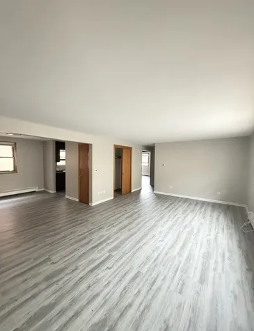 8658 West Summerdale Avenue Chicago IL 60656