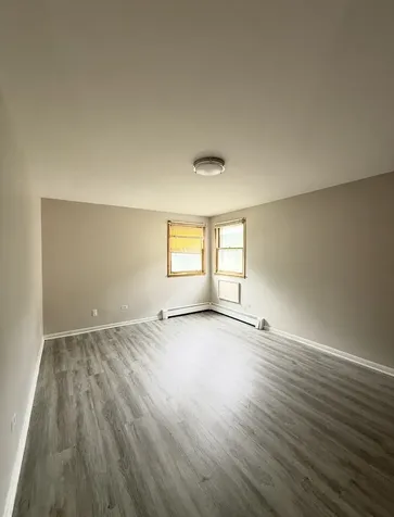 8658 West Summerdale Avenue Chicago IL 60656
