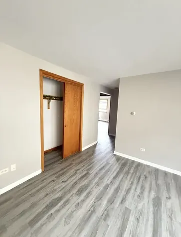 8658 West Summerdale Avenue Chicago IL 60656