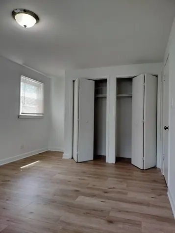 7910 South Muskegon Avenue Chicago IL 60617