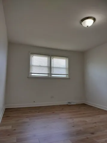 7910 South Muskegon Avenue Chicago IL 60617
