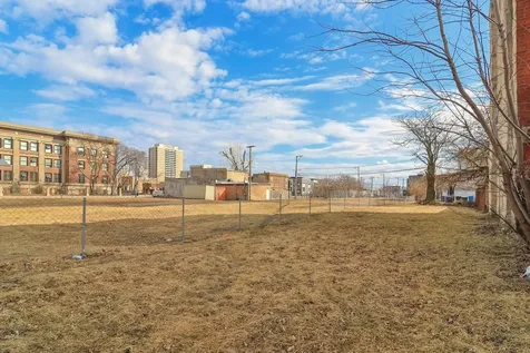 3913 South Prairie Avenue Chicago IL 60653