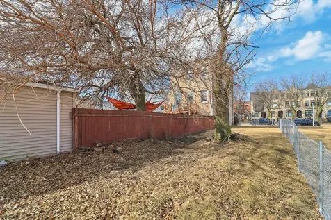 3913 South Prairie Avenue Chicago IL 60653