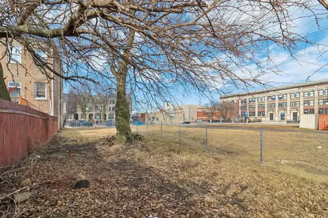 3913 South Prairie Avenue Chicago IL 60653