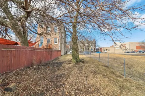 3913 South Prairie Avenue Chicago IL 60653