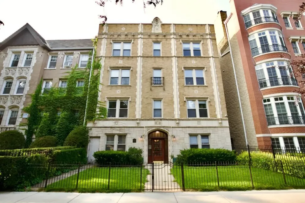 640 West Wrightwood Avenue Chicago IL 60614
