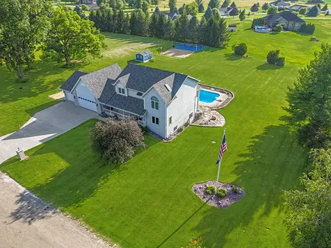 1954 Delmar Drive Freeport IL 61032