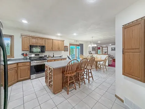1954 Delmar Drive Freeport IL 61032