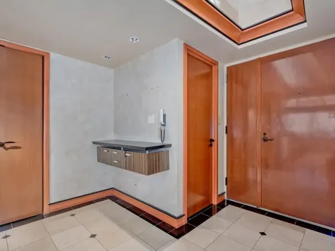 175 East Delaware Place Chicago IL 60611
