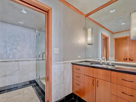 175 East Delaware Place Chicago IL 60611