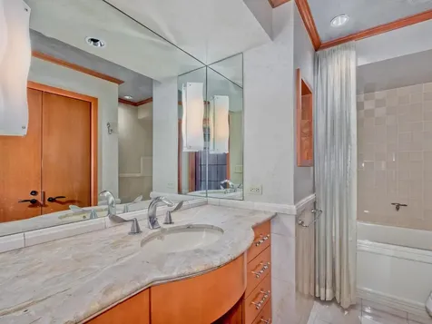 175 East Delaware Place Chicago IL 60611
