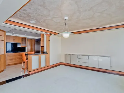 175 East Delaware Place Chicago IL 60611
