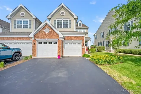 1155 Falcon Ridge Drive Elgin IL 60124
