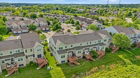 1155 Falcon Ridge Drive Elgin IL 60124