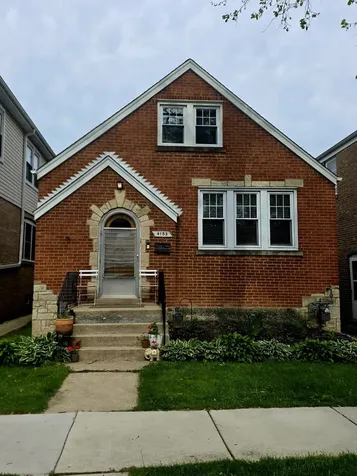4153 Elm Avenue Brookfield IL 60513