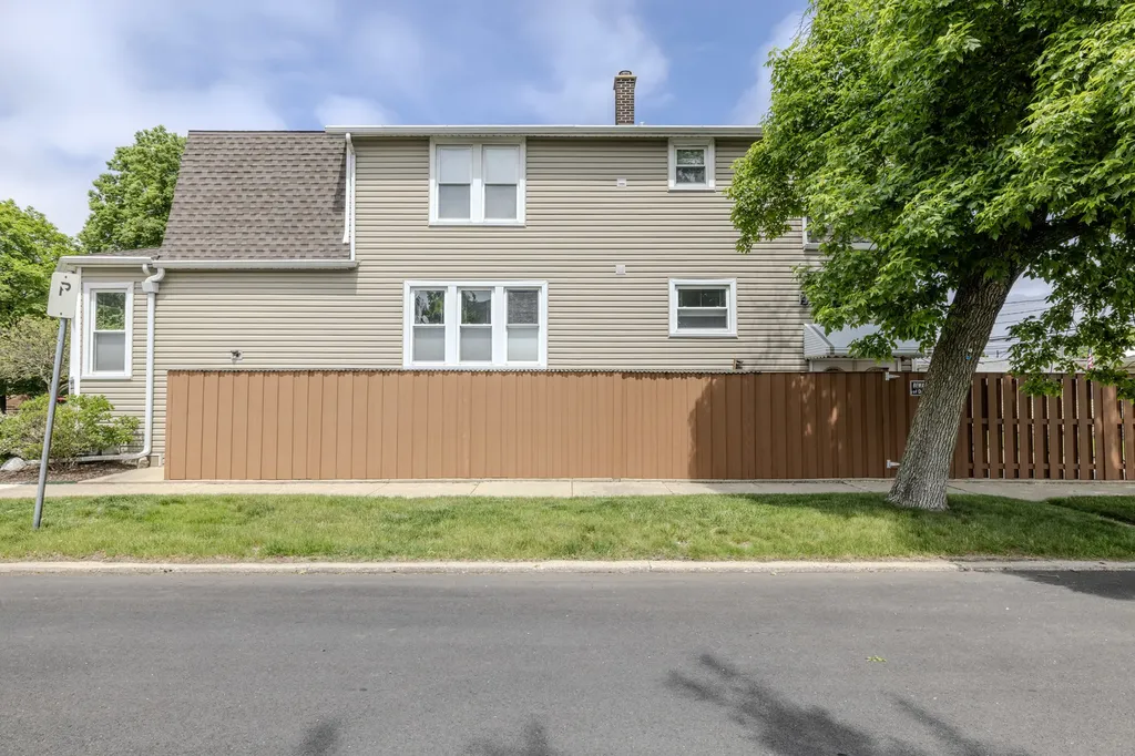 5401 North Magnet Avenue Chicago IL 60630