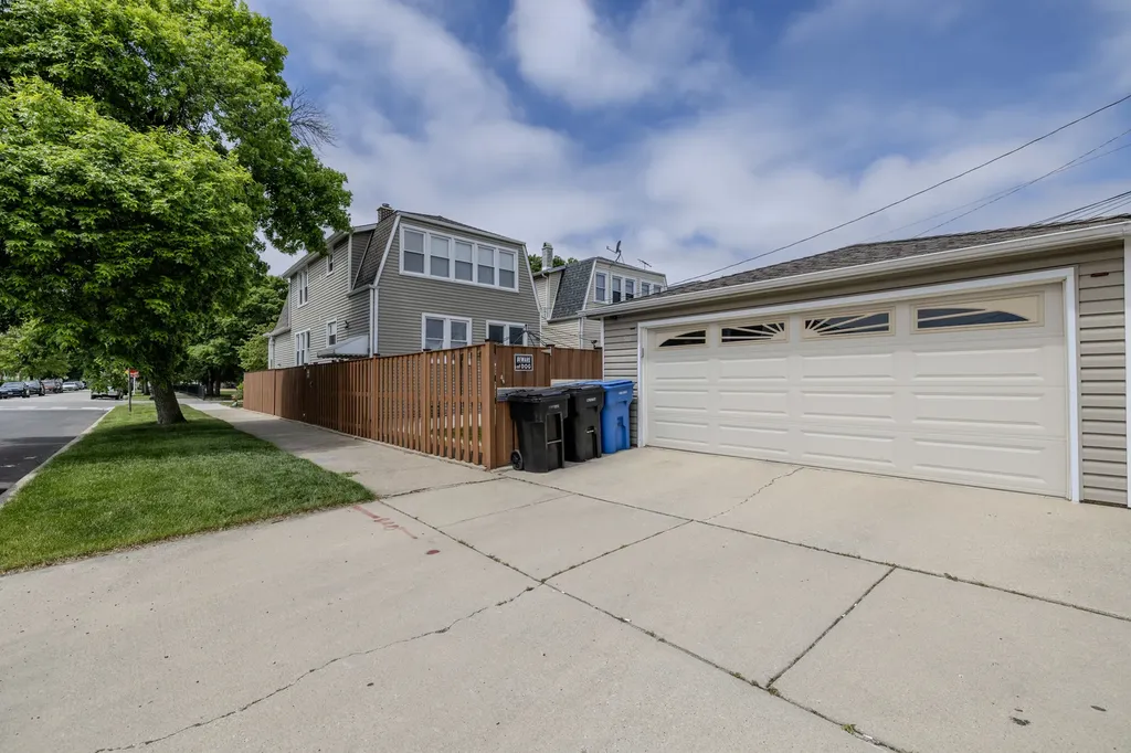 5401 North Magnet Avenue Chicago IL 60630