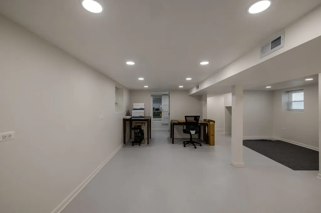 5401 North Magnet Avenue Chicago IL 60630
